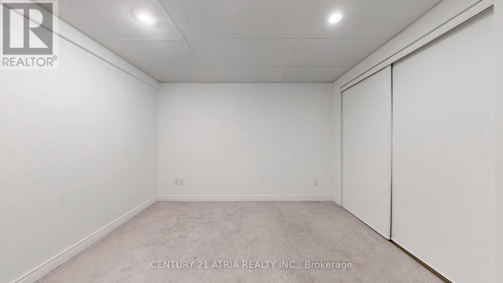 302 Ojibway Trail, Mississauga, ON - Indoor Photo Showing Other Room