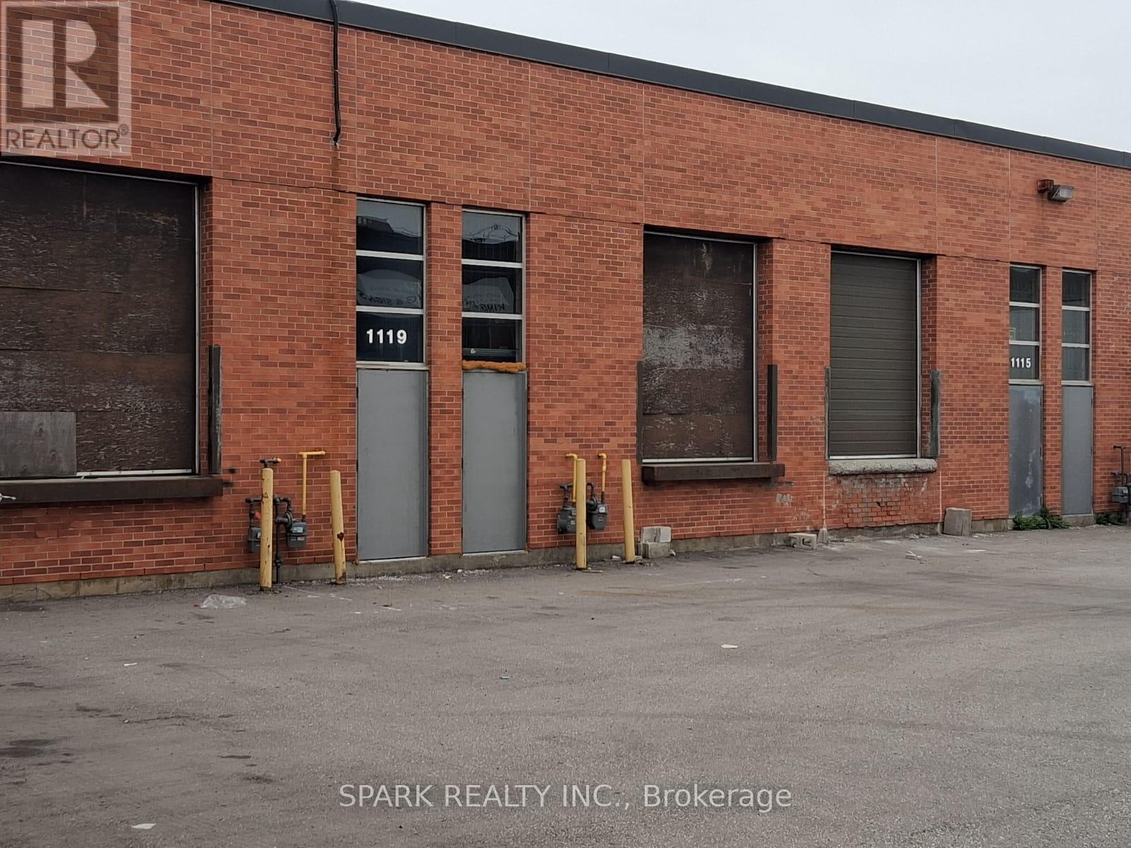 1119 Derry Road E, Mississauga, ON