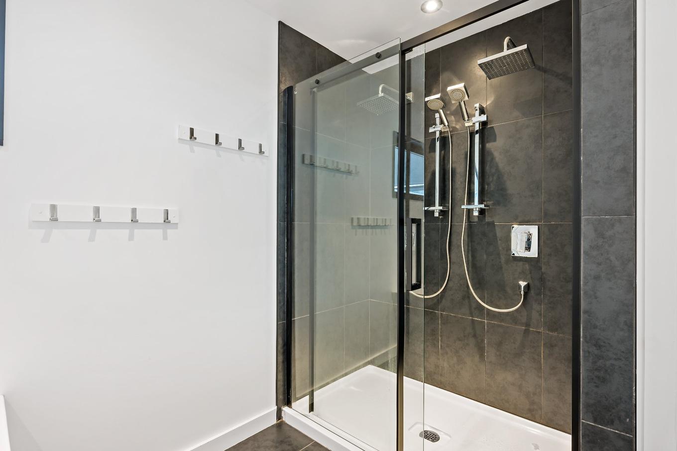 Salle de bains - 175 Rue Des Oeillets, Mont-Tremblant, QC - Indoor Photo Showing Bathroom