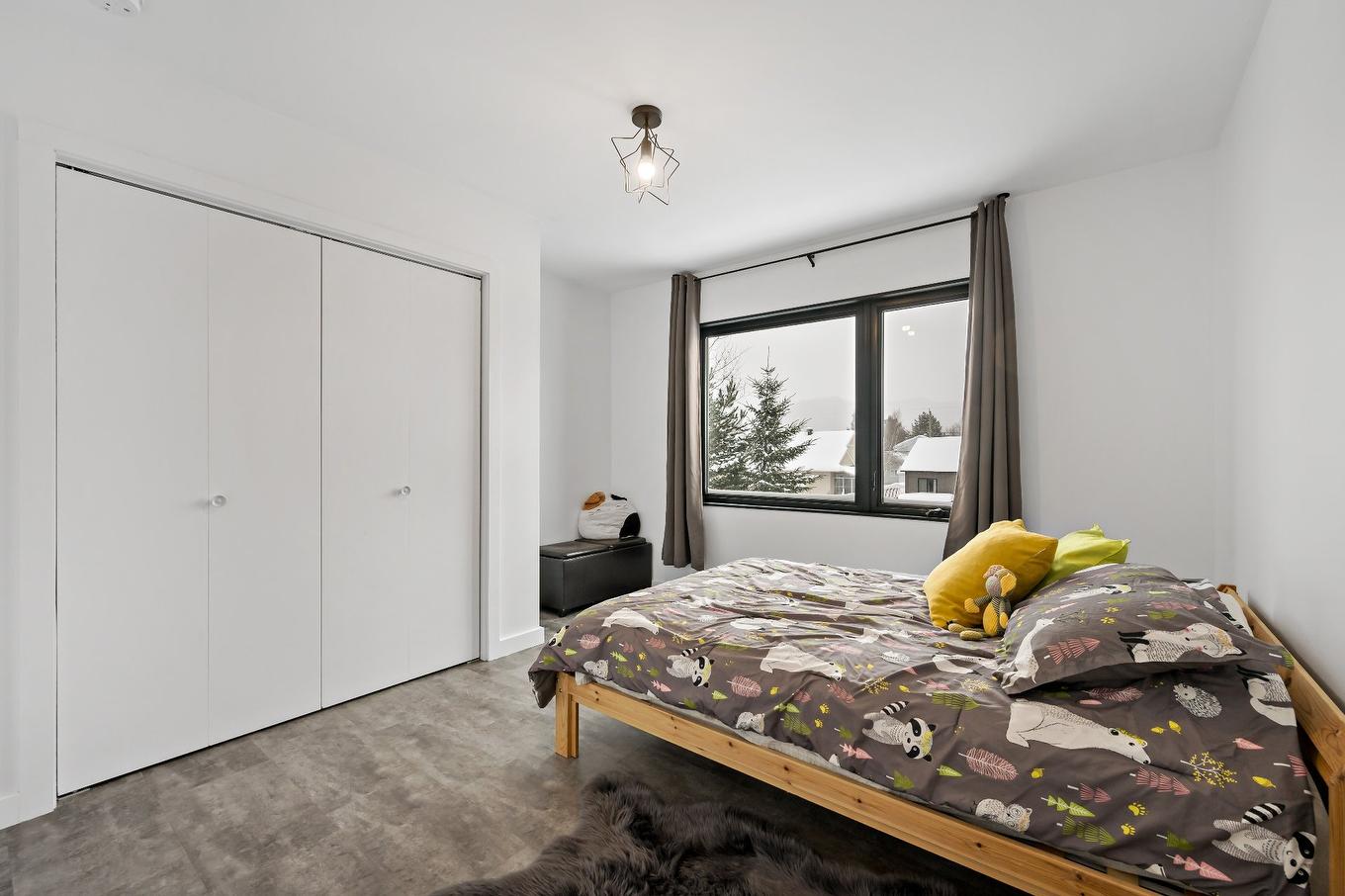 Chambre à coucher - 175 Rue Des Oeillets, Mont-Tremblant, QC - Indoor Photo Showing Bedroom