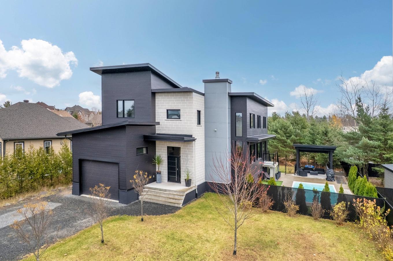 Façade - 175 Rue Des Oeillets, Mont-Tremblant, QC - Outdoor