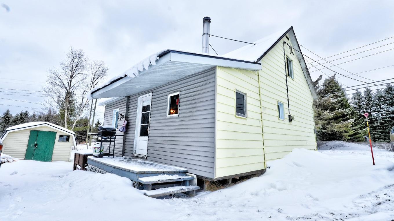 Face arrière - 6805 127E Rue, Saint-Georges, QC - Outdoor With Exterior