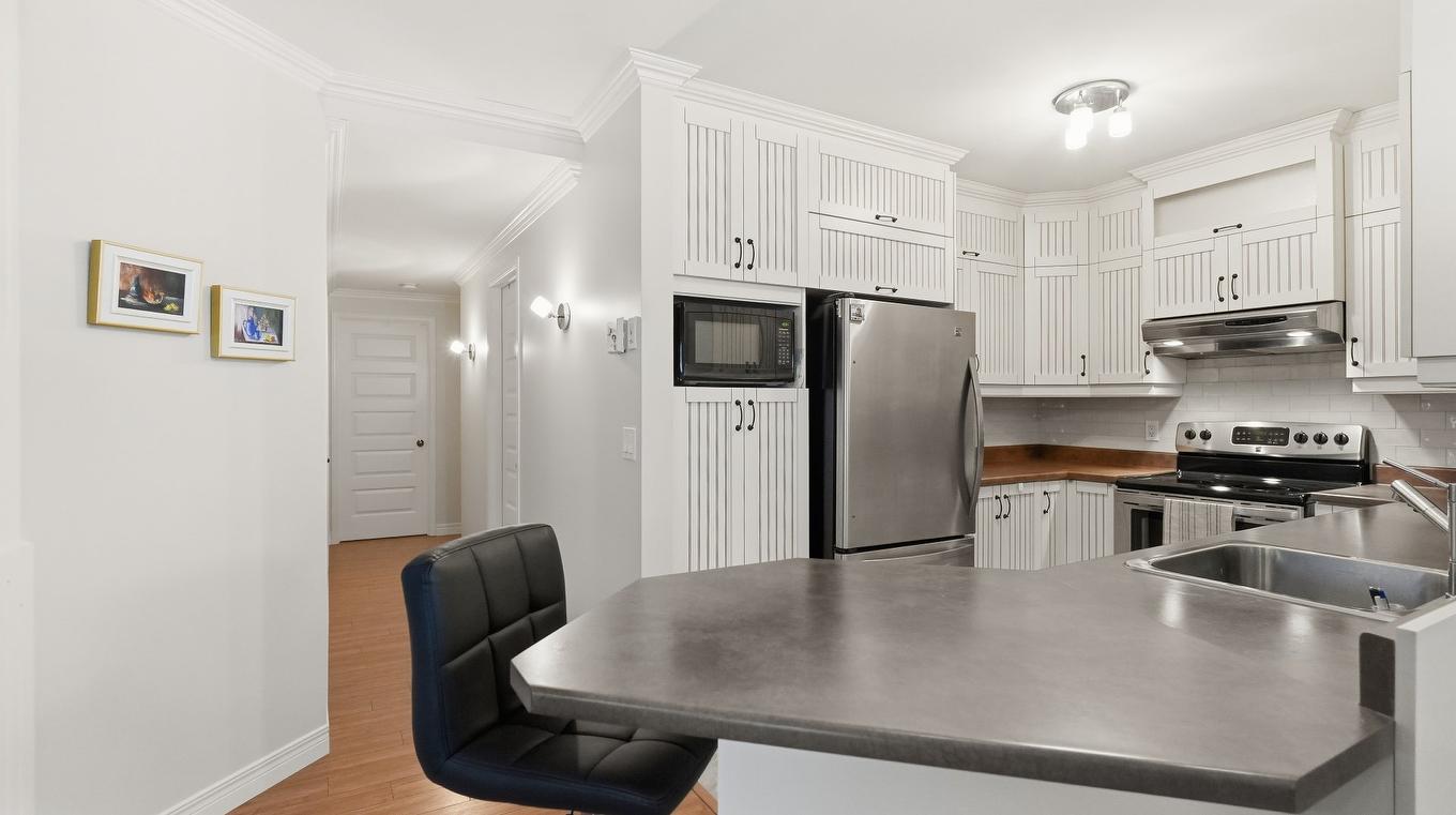 Kitchen - 8111 5E Avenue, Saint-Georges, QC - Indoor Photo Showing Kitchen With Double Sink