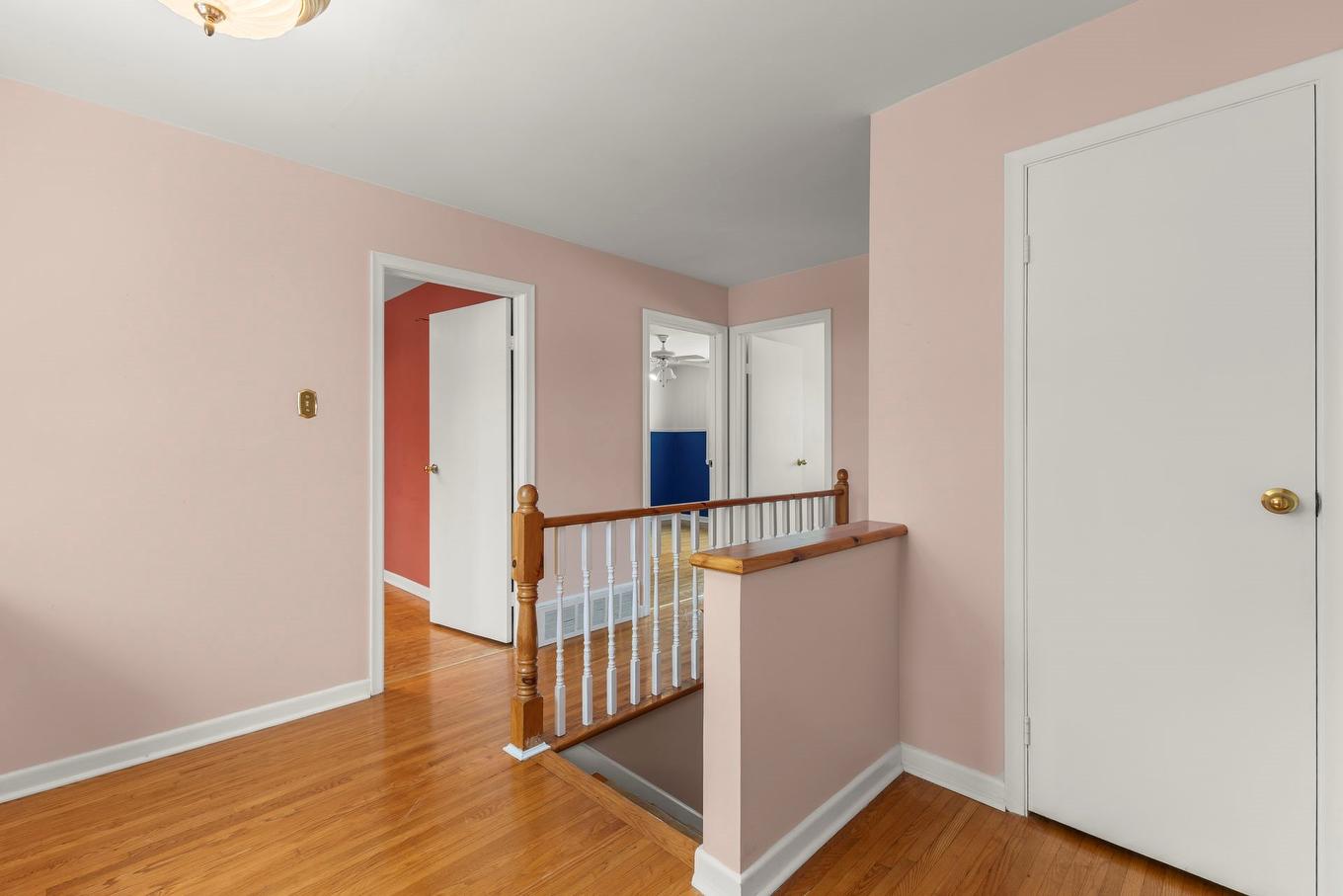 Hall - 1380 Av. Kingsley, Dorval, QC - Indoor Photo Showing Other Room