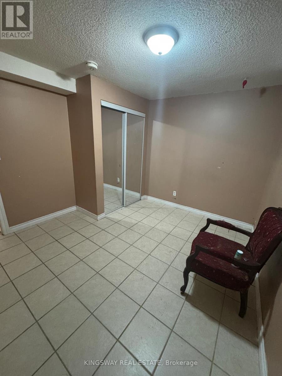 3910 Baggins Court, Mississauga, ON - Indoor Photo Showing Other Room