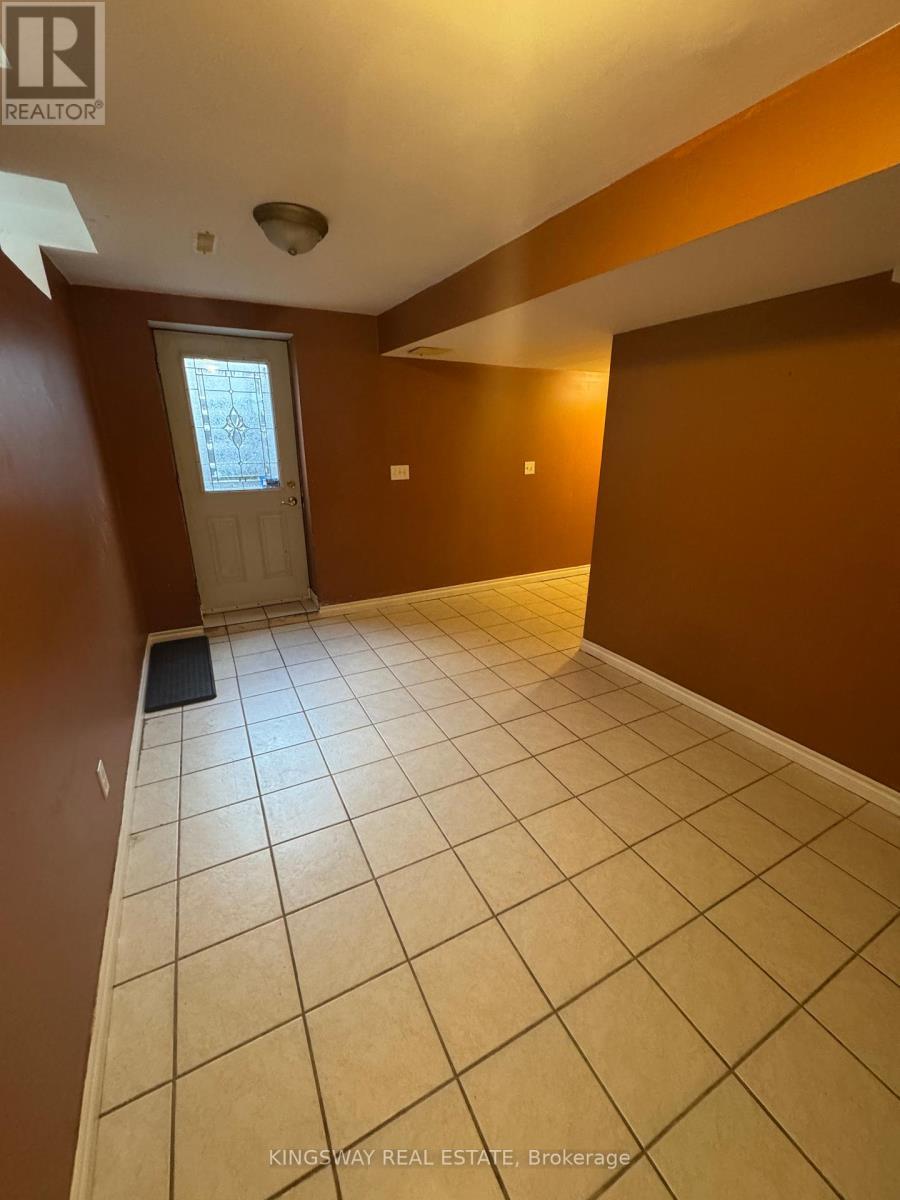 3910 Baggins Court, Mississauga, ON - Indoor Photo Showing Other Room