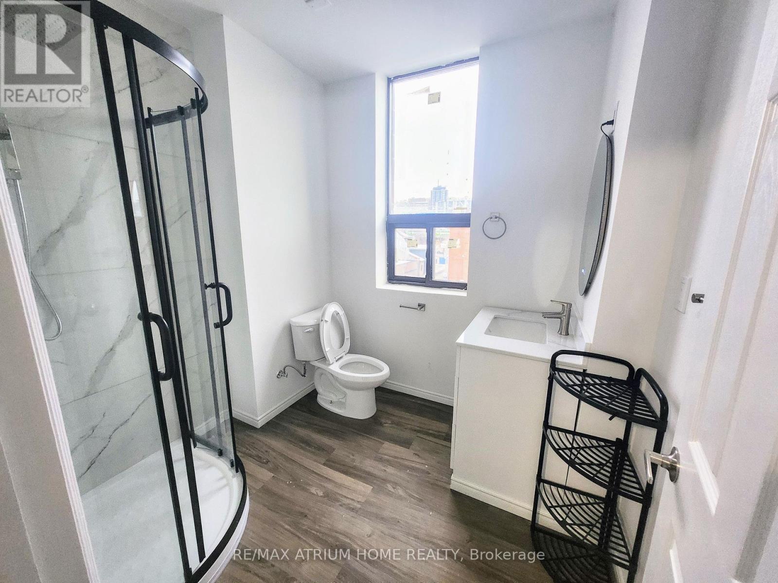 71 Main Street E, Hamilton, ON