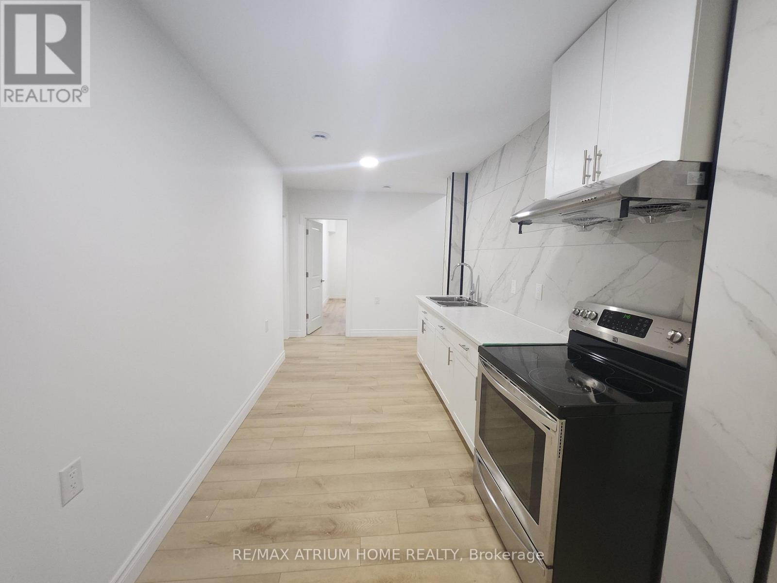 71 Main Street E, Hamilton, ON