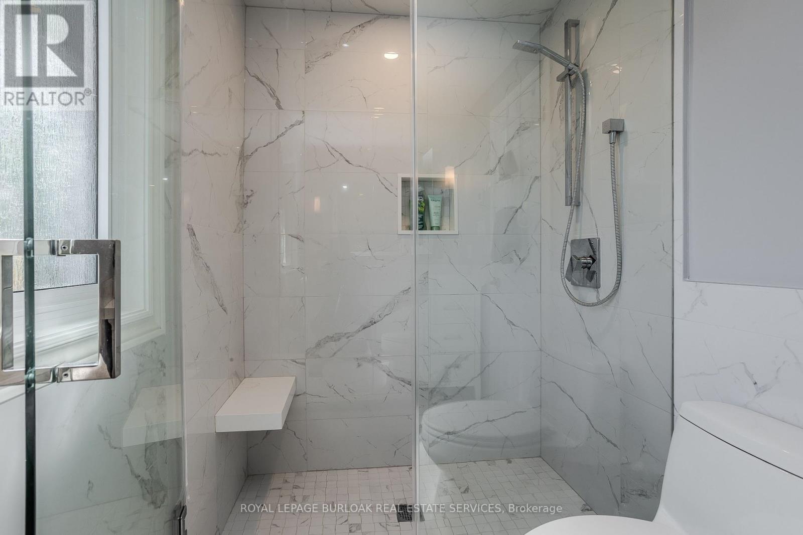 1858 Heather Hills Drive, Burlington, ON - Indoor Photo Showing Bathroom