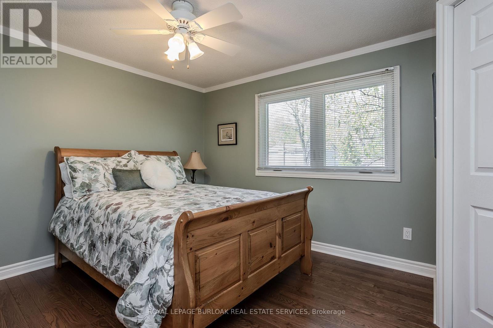 1858 Heather Hills Drive, Burlington, ON - Indoor Photo Showing Bedroom