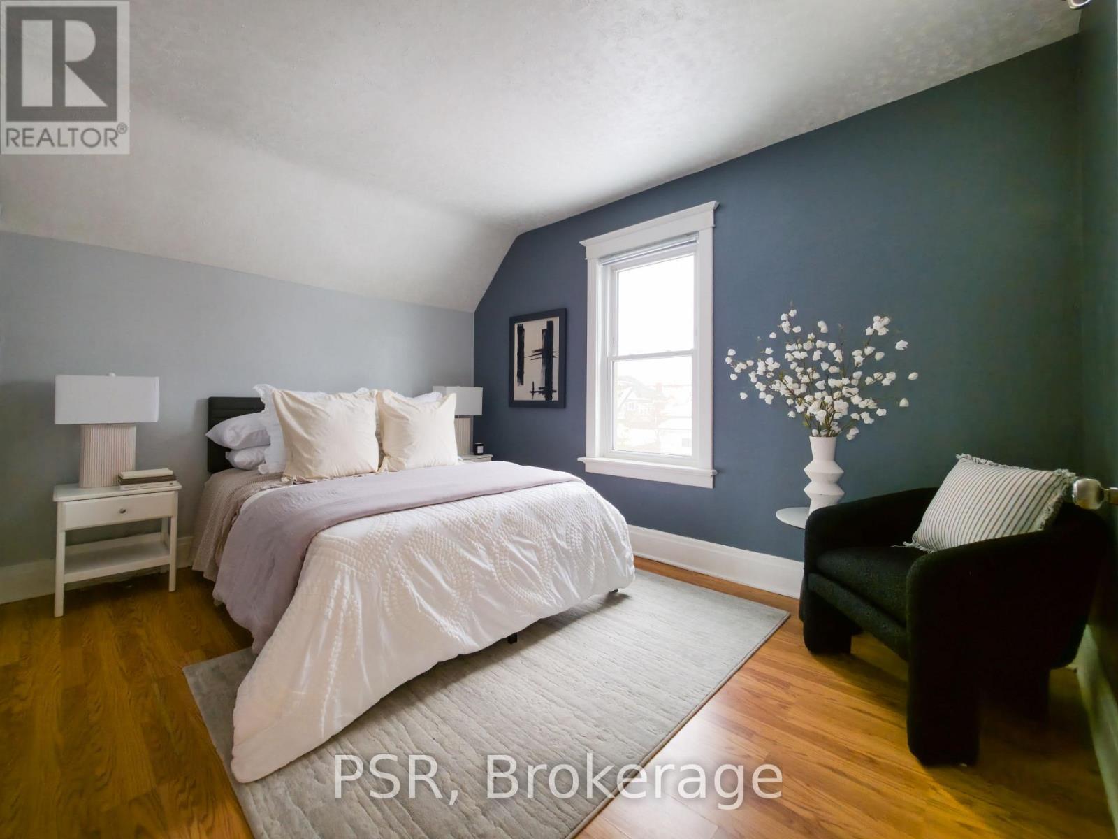 58 Pandora Avenue N, Kitchener, ON - Indoor Photo Showing Bedroom