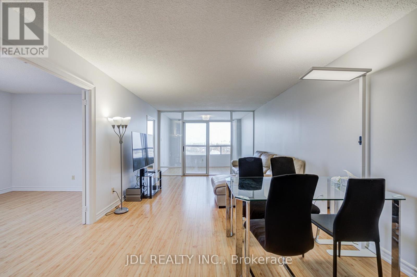 1106 - 1 Reidmount Avenue, Toronto, ON - Indoor