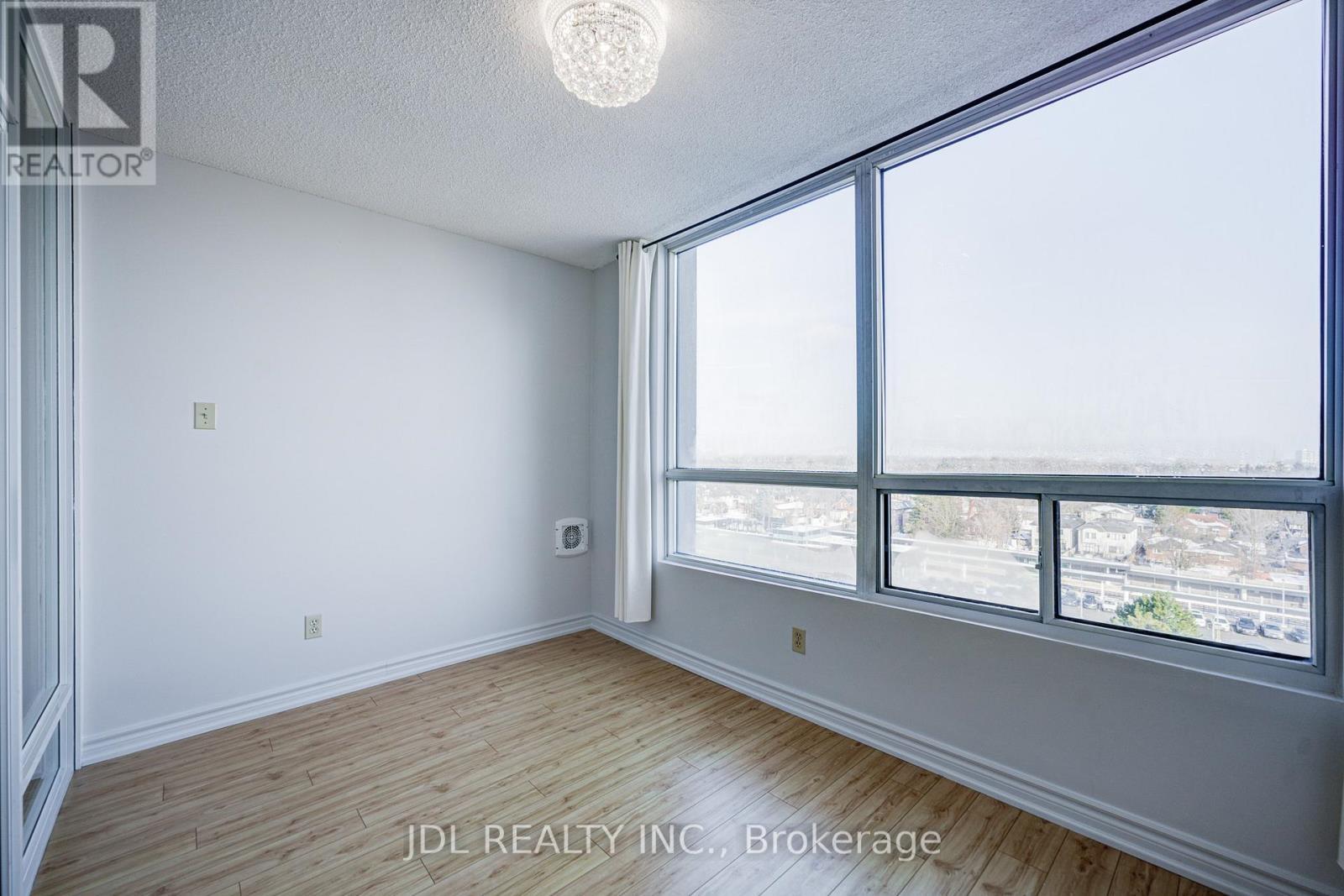 1106 - 1 Reidmount Avenue, Toronto, ON - Indoor Photo Showing Other Room