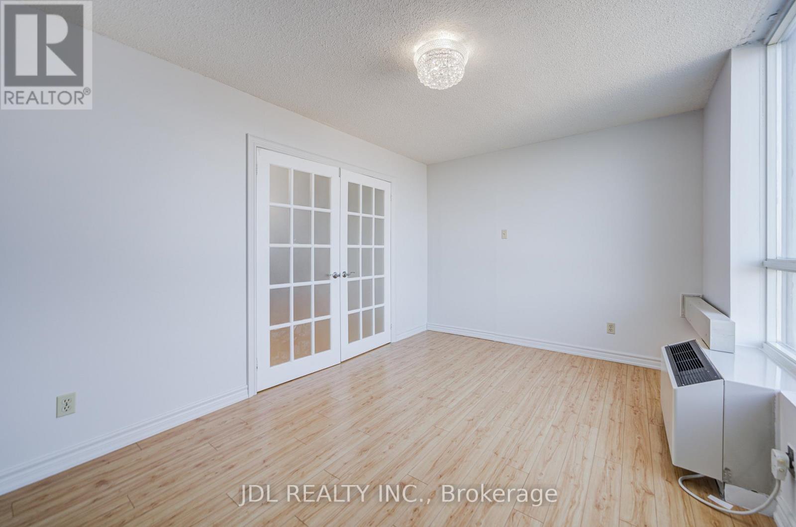 1106 - 1 Reidmount Avenue, Toronto, ON - Indoor Photo Showing Other Room