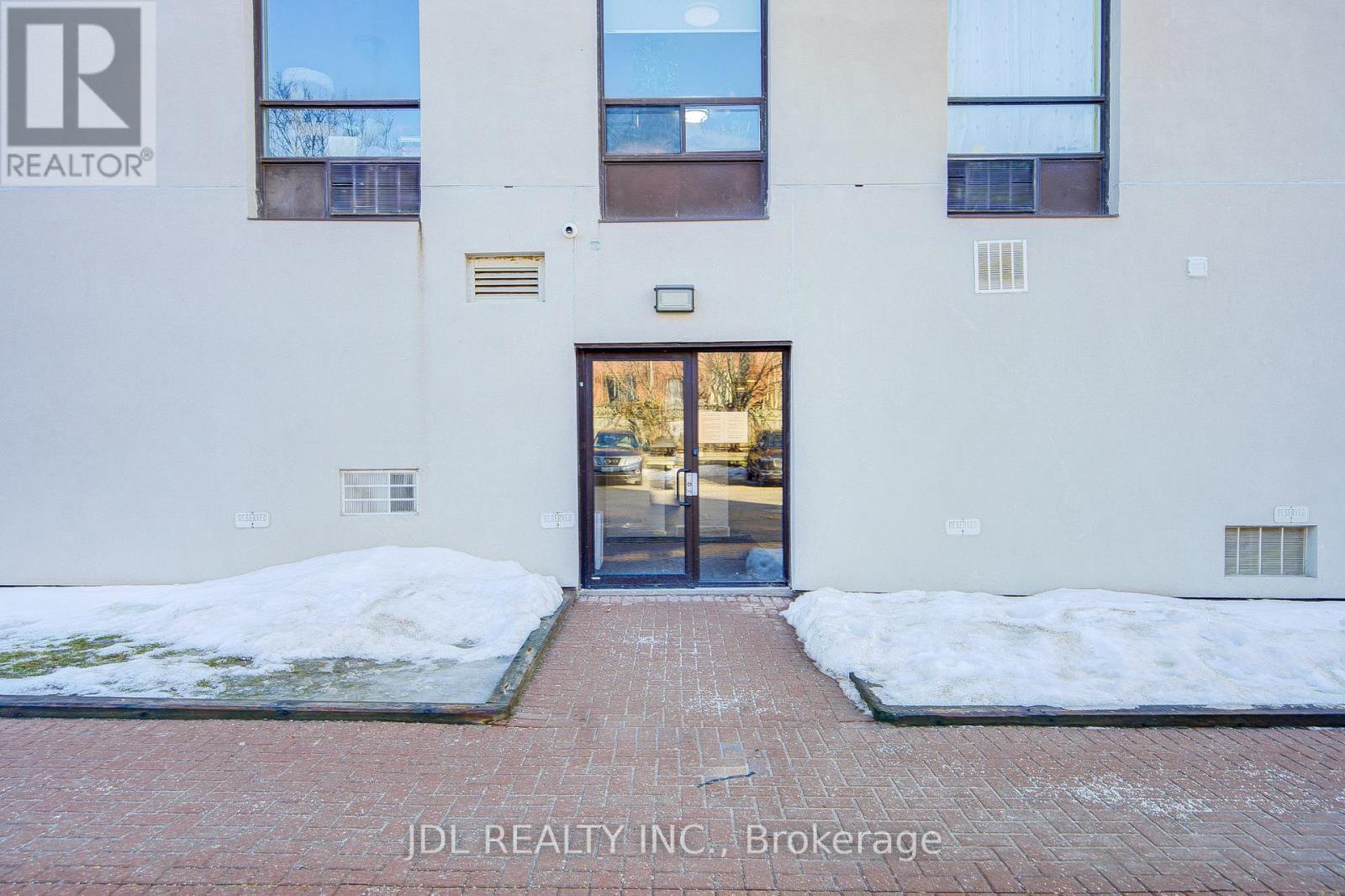 1106 - 1 Reidmount Avenue, Toronto, ON - Outdoor