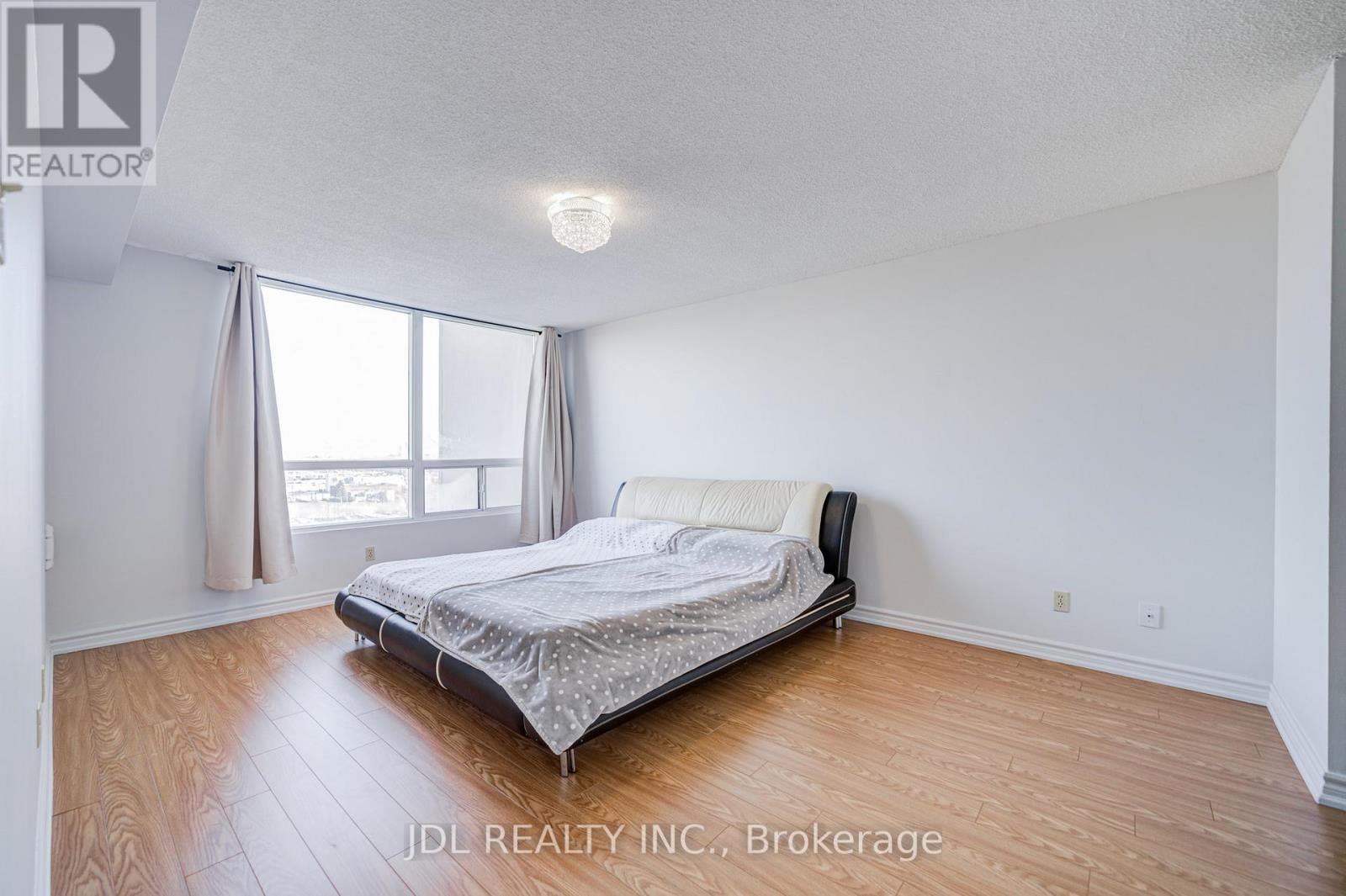 1106 - 1 Reidmount Avenue, Toronto, ON - Indoor Photo Showing Bedroom