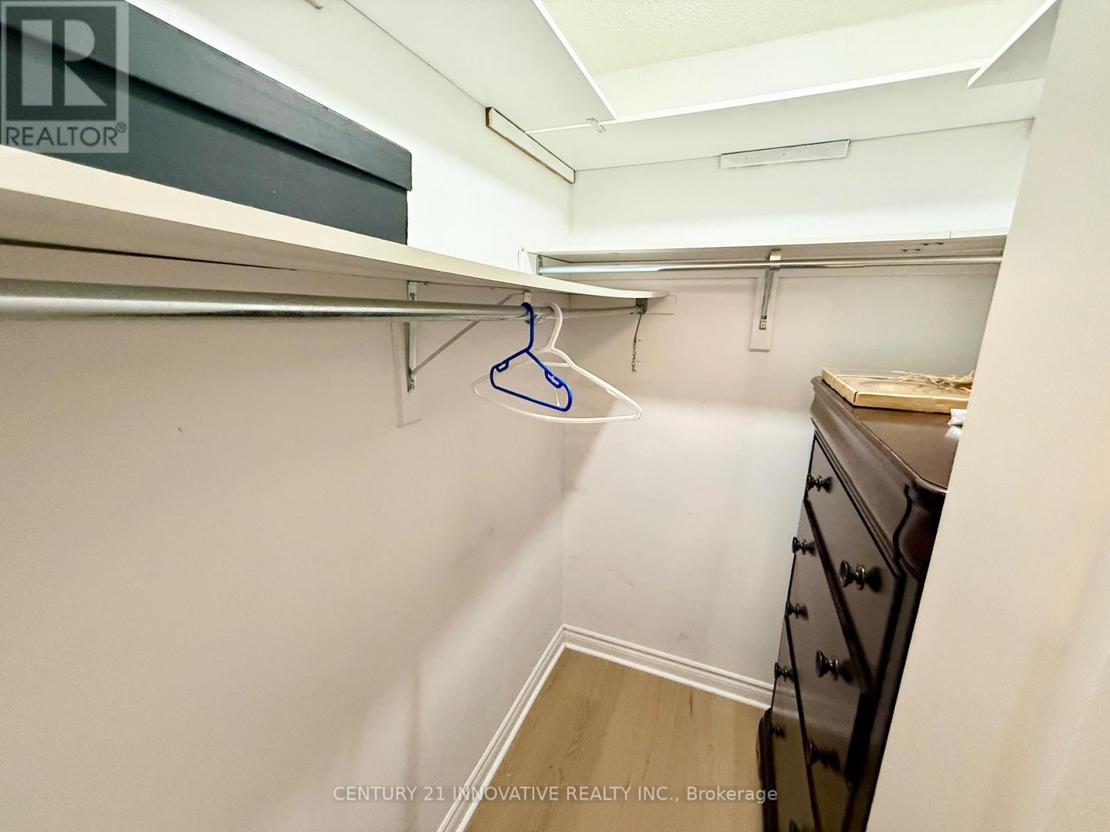 920 Mandolin Place, Mississauga, ON - Indoor With Storage