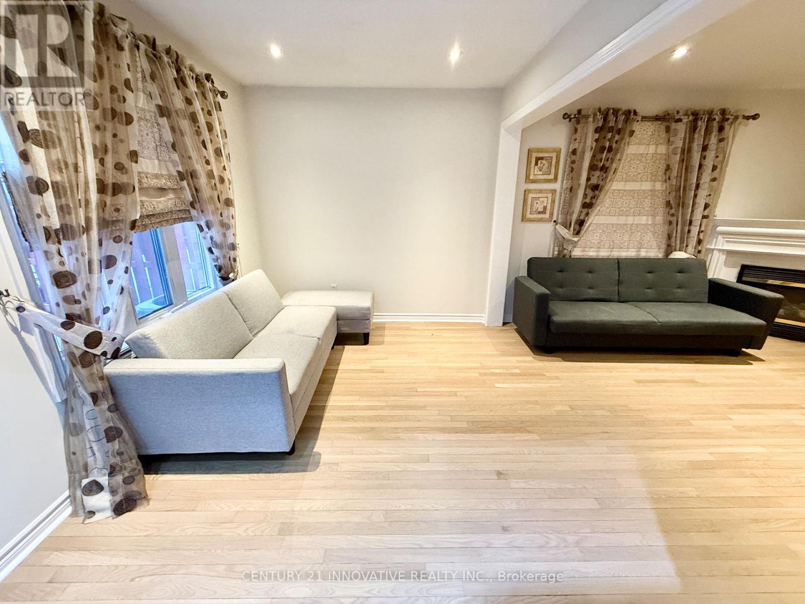 920 Mandolin Place, Mississauga, ON - Indoor Photo Showing Other Room