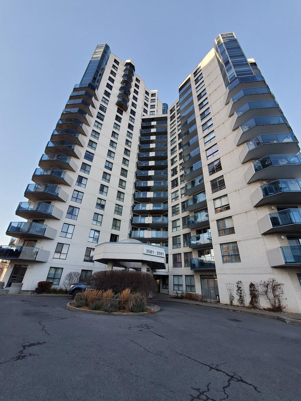 Façade - 207-3581 Boul. Gouin E., Montréal (Montréal-Nord), QC - Outdoor With Balcony With Facade