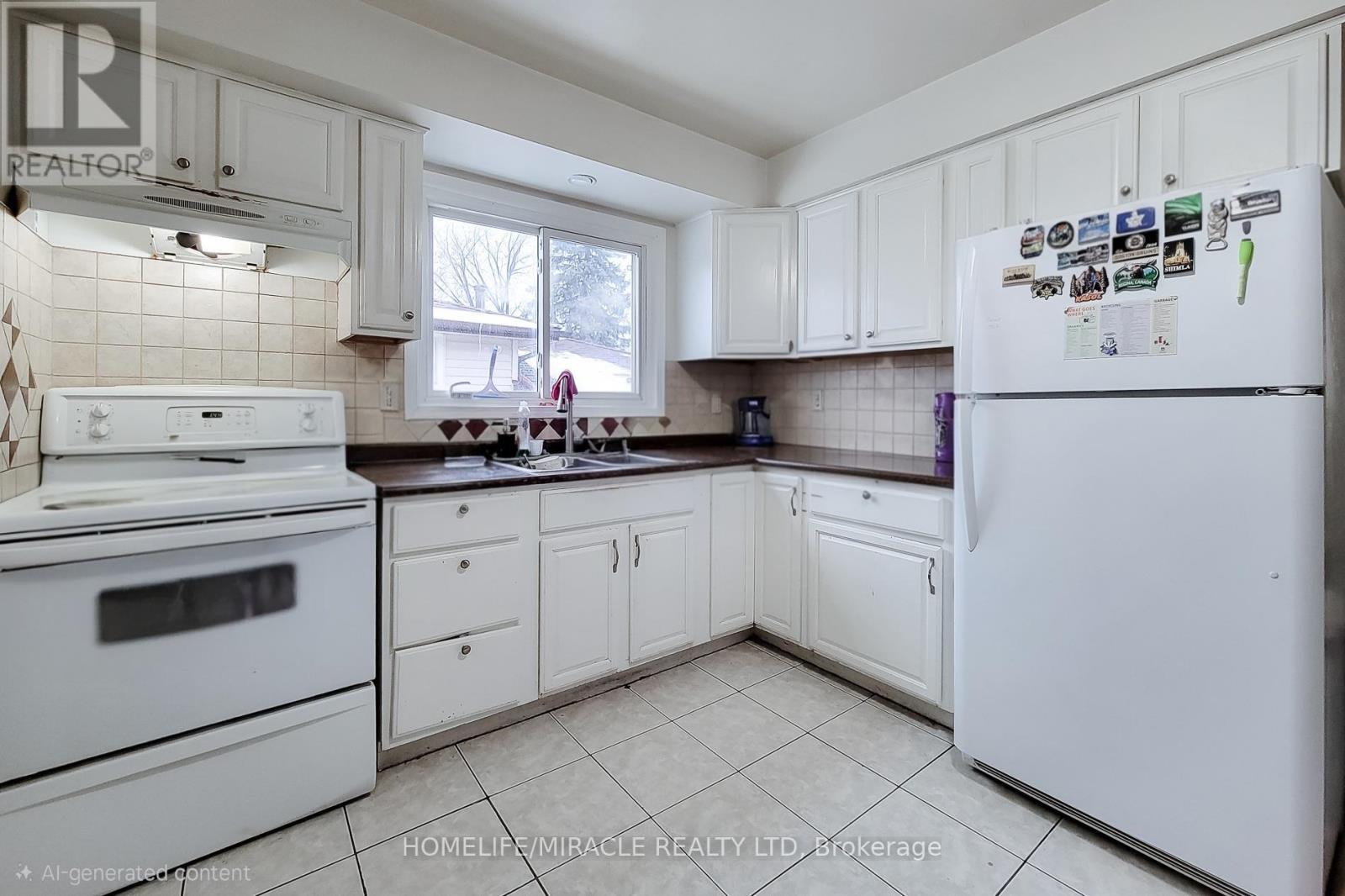 758 Stone Church Road E, Hamilton, ON - Indoor Photo Showing Kitchen With Double Sink