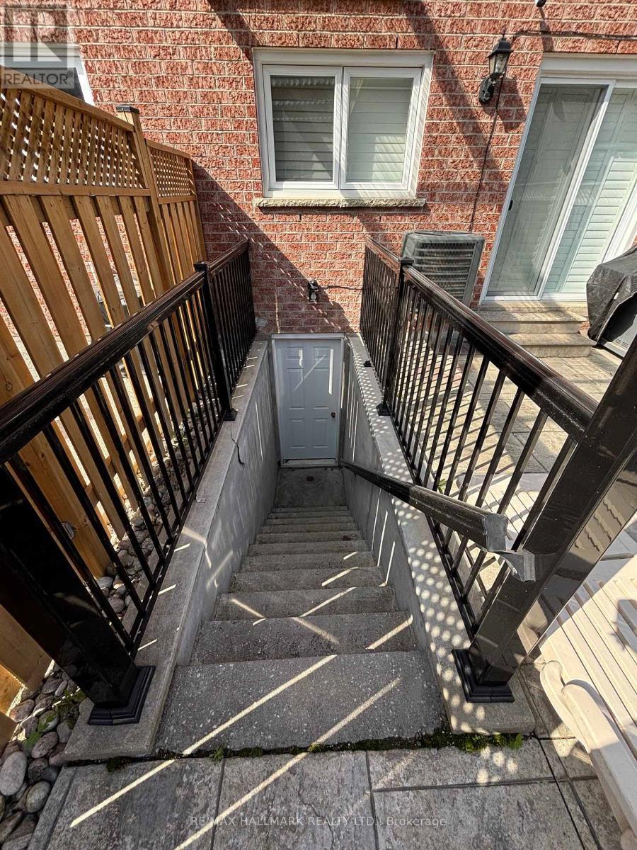 5451 Richmeadow Mews, Mississauga, ON - Outdoor With Exterior