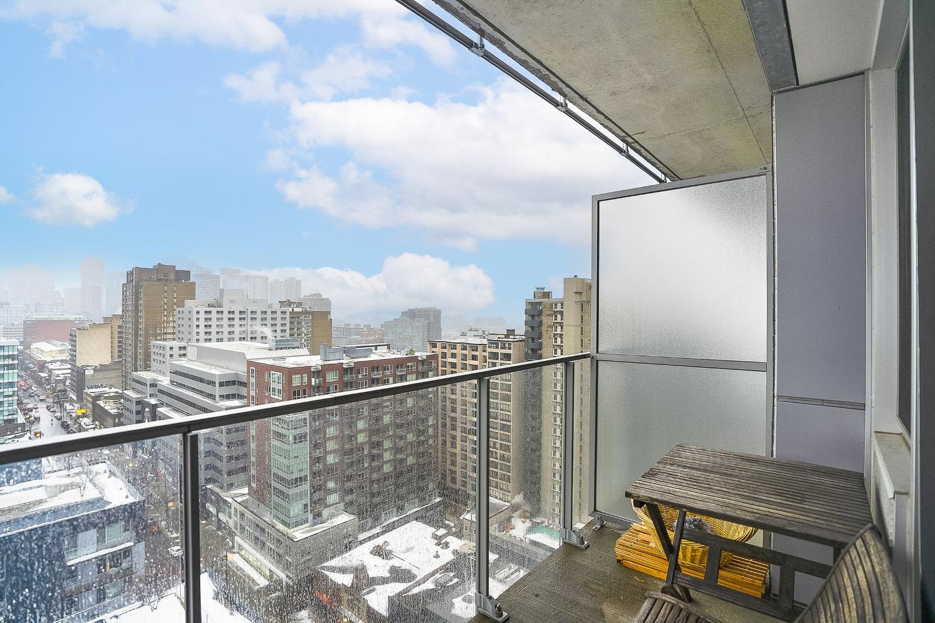 Balcony - 2048-1414 Rue Chomedey, Montréal (Ville-Marie), QC - Outdoor With View