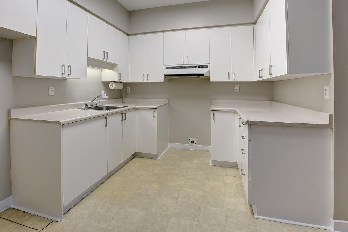 Cuisine - 104-305 Rue Laviolette, Saint-Jérôme, QC - Indoor Photo Showing Kitchen