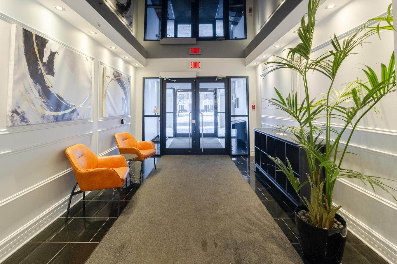 Hall - 302-5200 Av. Colomb, Brossard, QC - Indoor Photo Showing Other Room