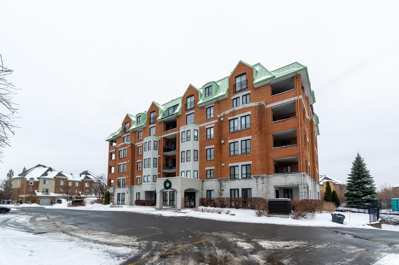 Frontage - 302-5200 Av. Colomb, Brossard, QC - Outdoor With Facade