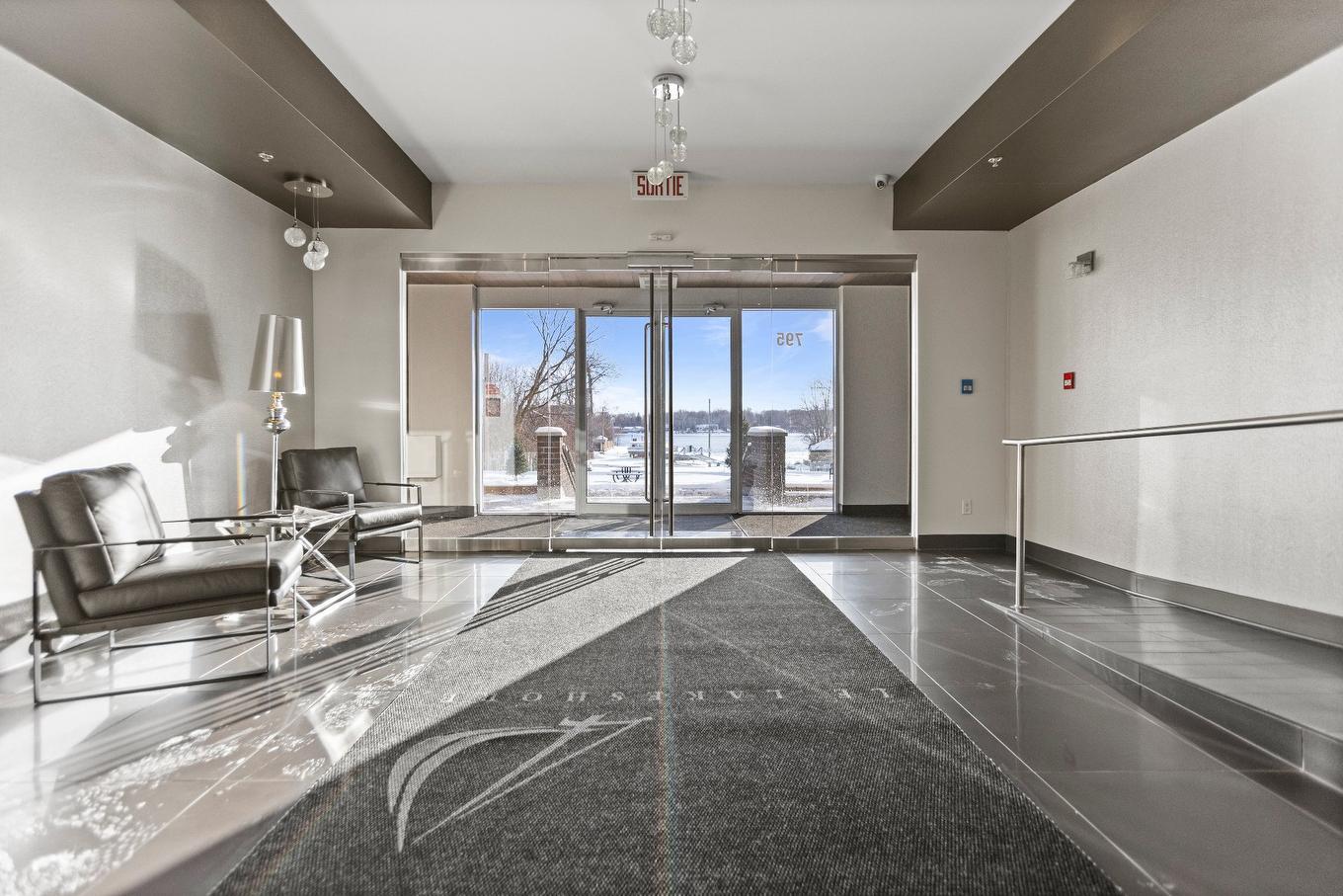 Autre - 409-795 Ch. Du Bord-Du-Lac-Lakeshore, Dorval, QC - Indoor Photo Showing Other Room