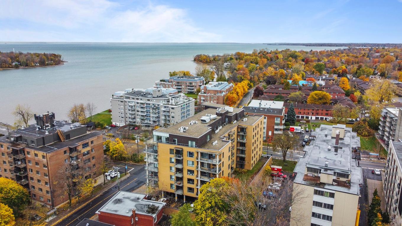 Photo aérienne - 409-795 Ch. Du Bord-Du-Lac-Lakeshore, Dorval, QC - Outdoor With Body Of Water With View