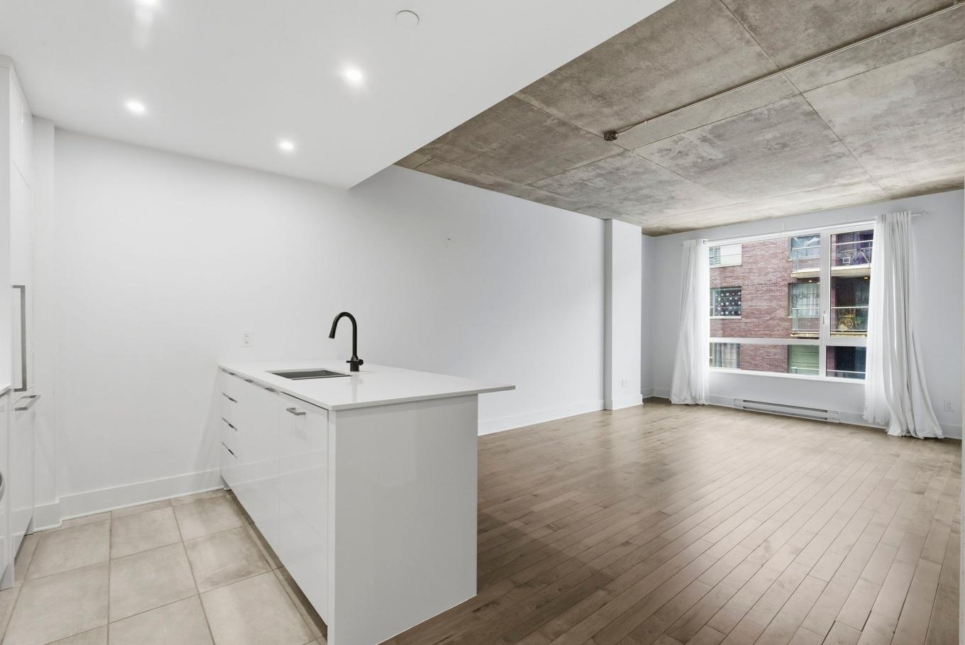 Vue d'ensemble - 621-2000 Rue Des Bassins, Montréal (Le Sud-Ouest), QC - Indoor Photo Showing Other Room