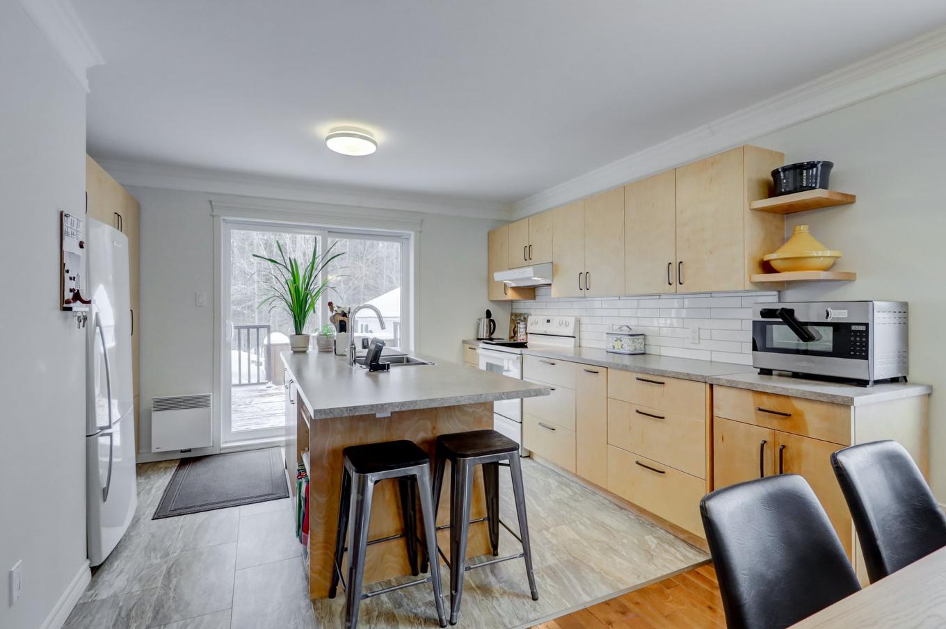 Cuisine - 180 Rue Jean-De Brébeuf, Saint-Jérôme, QC - Indoor Photo Showing Kitchen