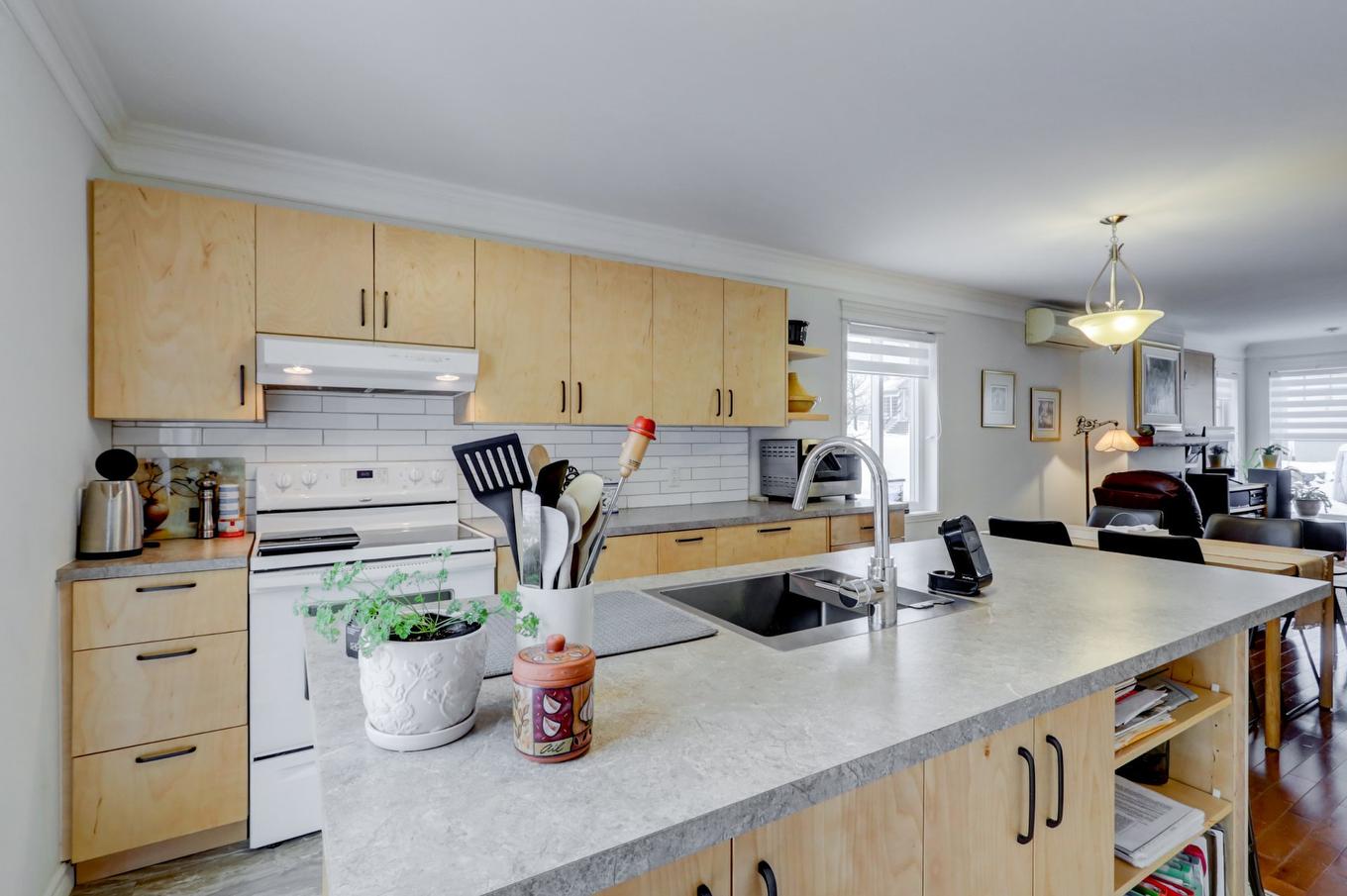 Cuisine - 180 Rue Jean-De Brébeuf, Saint-Jérôme, QC - Indoor Photo Showing Kitchen