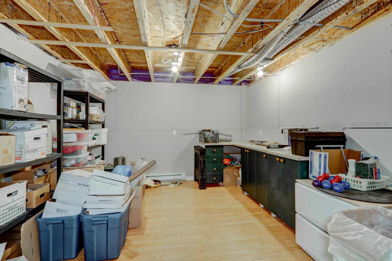 Atelier - 180 Rue Jean-De Brébeuf, Saint-Jérôme, QC - Indoor Photo Showing Basement