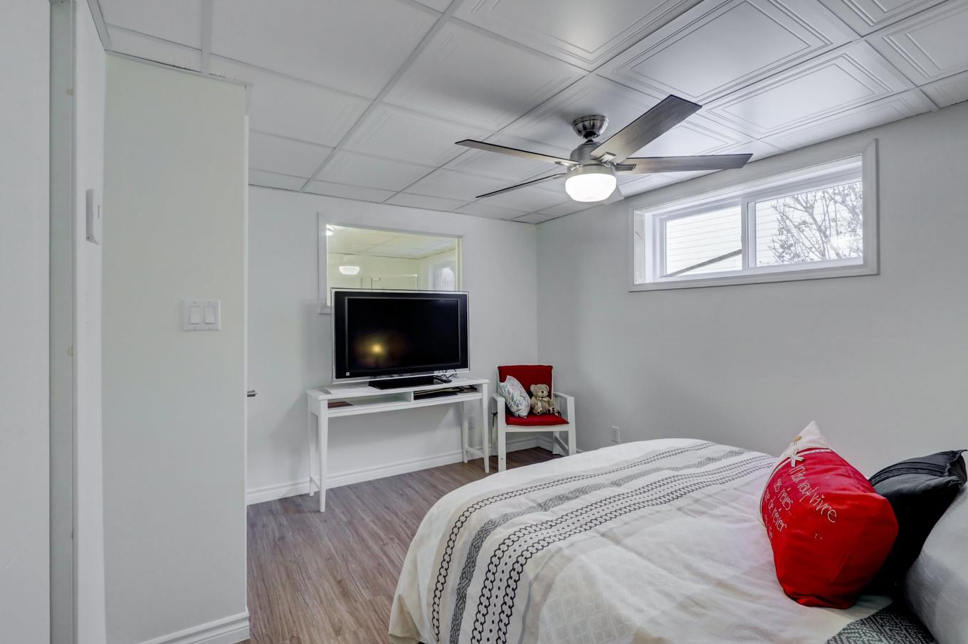 Chambre à coucher - 180 Rue Jean-De Brébeuf, Saint-Jérôme, QC - Indoor Photo Showing Bedroom