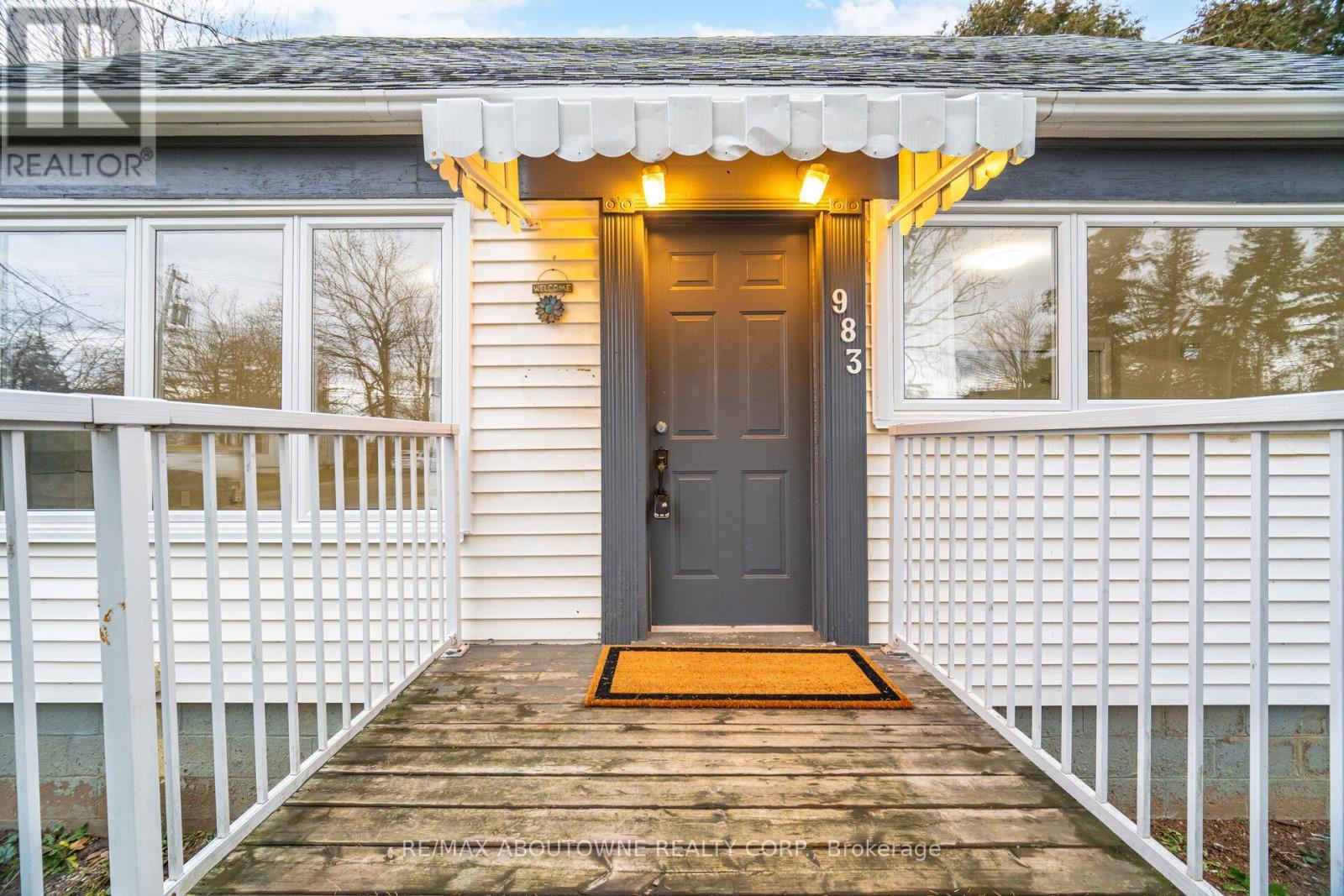 983 Cleta Street, Burlington, ON - Outdoor