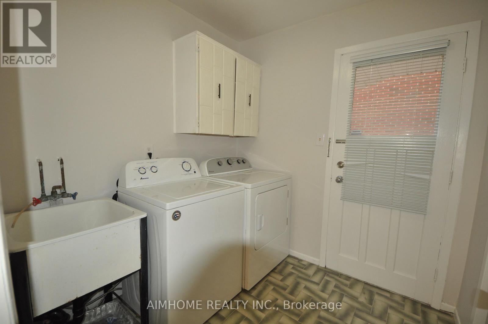 36 Flowervale Road, Markham, ON - Indoor Photo Showing Laundry Room