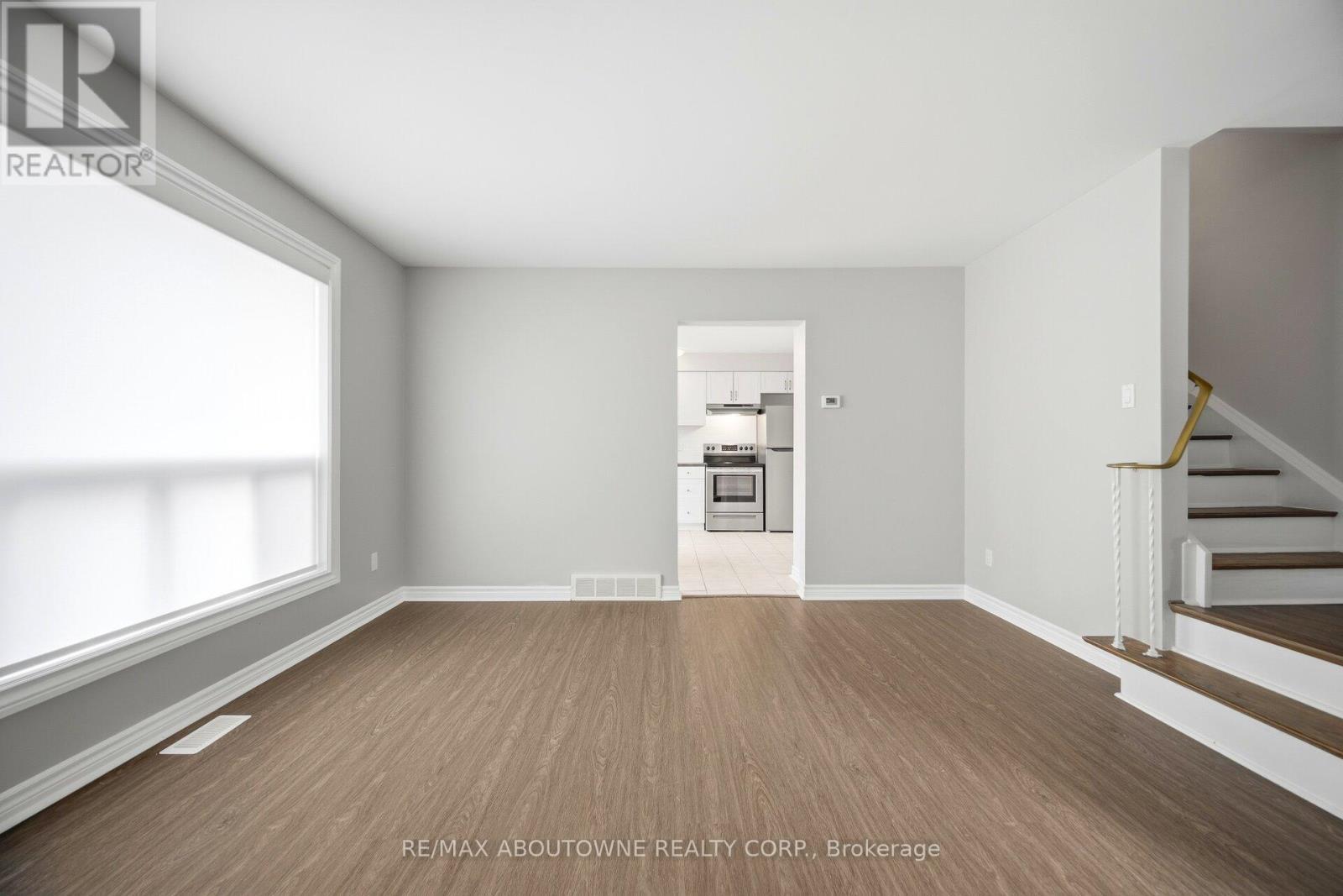 674 Francis Road, Burlington, ON - Indoor Photo Showing Other Room