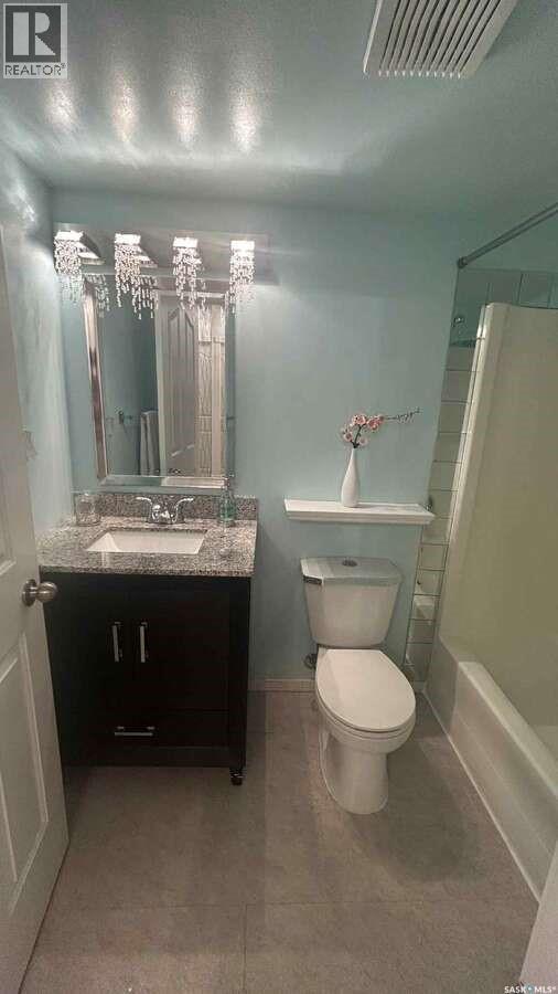 137 209D Cree Place, Saskatoon, SK - Indoor Photo Showing Bathroom