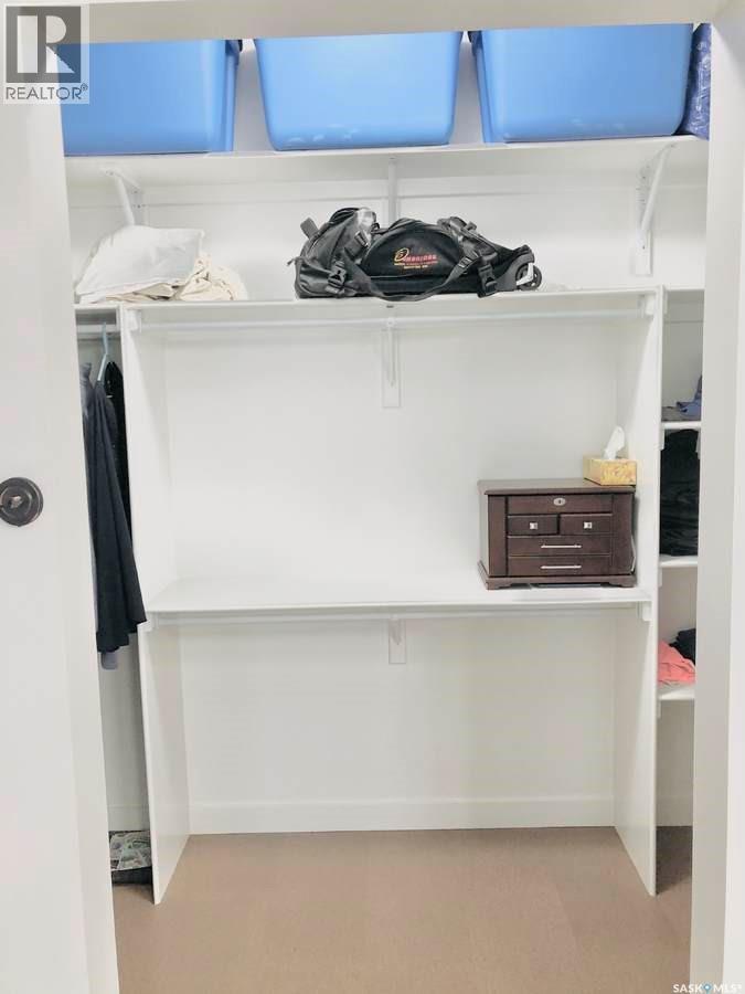 9 Warren Street S, Redvers, SK - Indoor With Storage