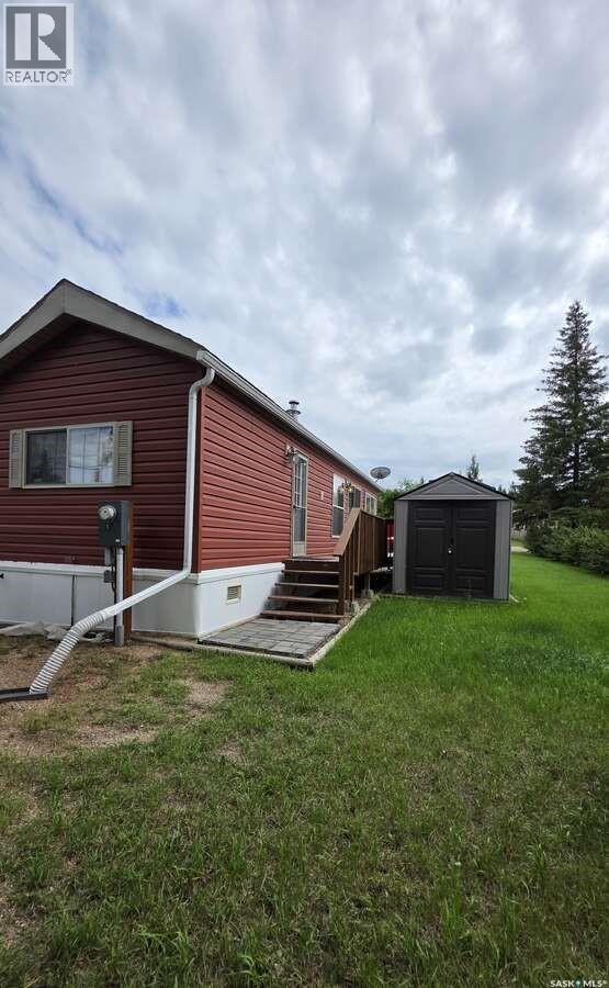 301 Railway Street, Paradise Hill, SK