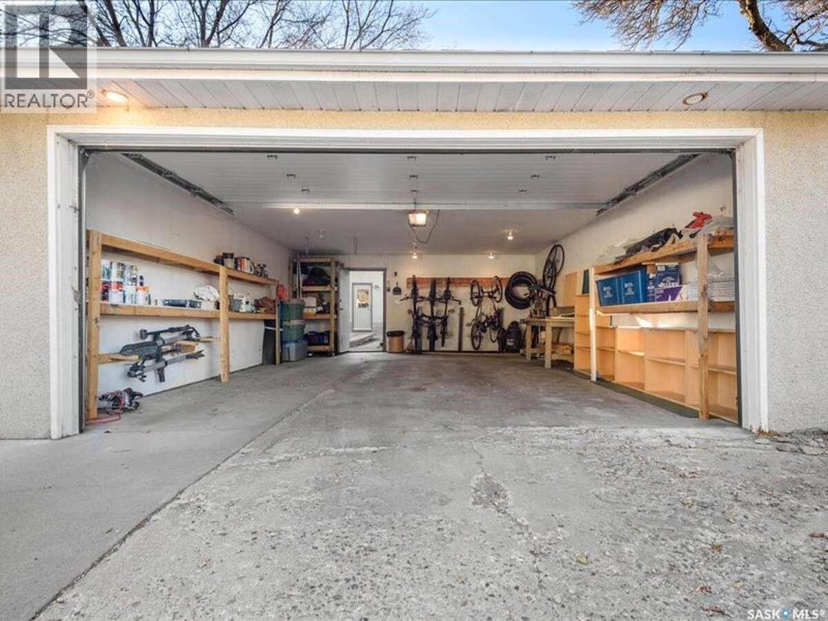 2529 Atkinson Street, Regina, SK -