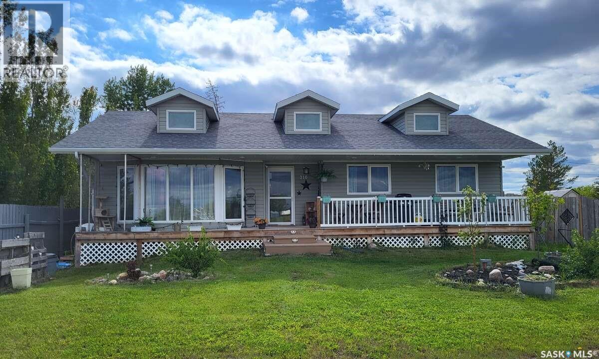 210 Douglas Place, Waseca, SK - Outdoor With Deck Patio Veranda With Facade