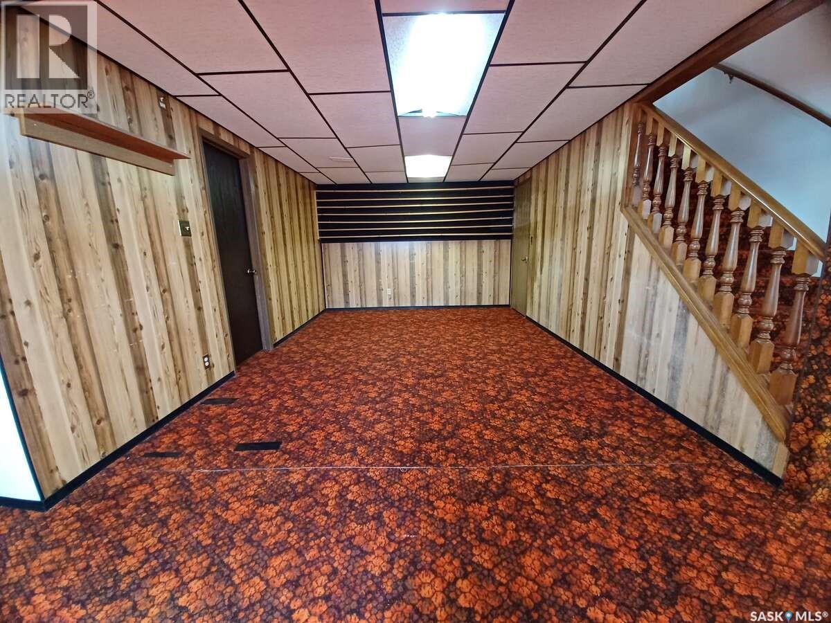 113 5Th Avenue, Gravelbourg, SK - Indoor Photo Showing Other Room
