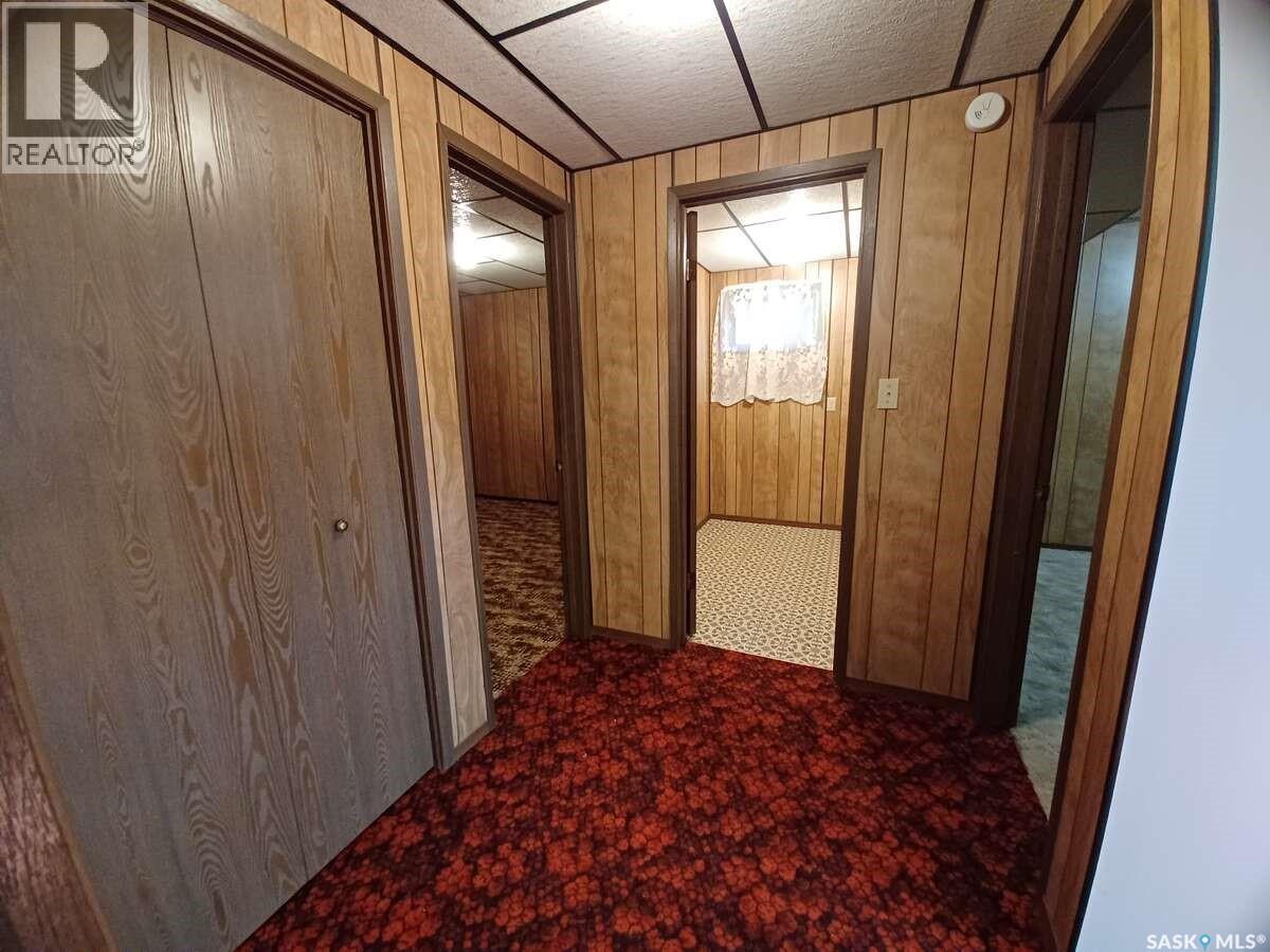 113 5Th Avenue, Gravelbourg, SK - Indoor Photo Showing Other Room