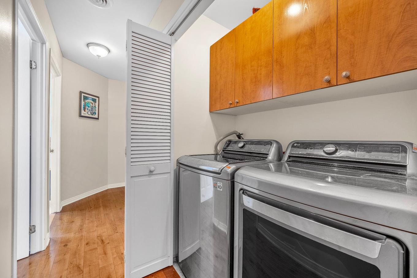 Salle de lavage - 8570 Rue Henri-Julien, Mirabel, QC - Indoor Photo Showing Laundry Room