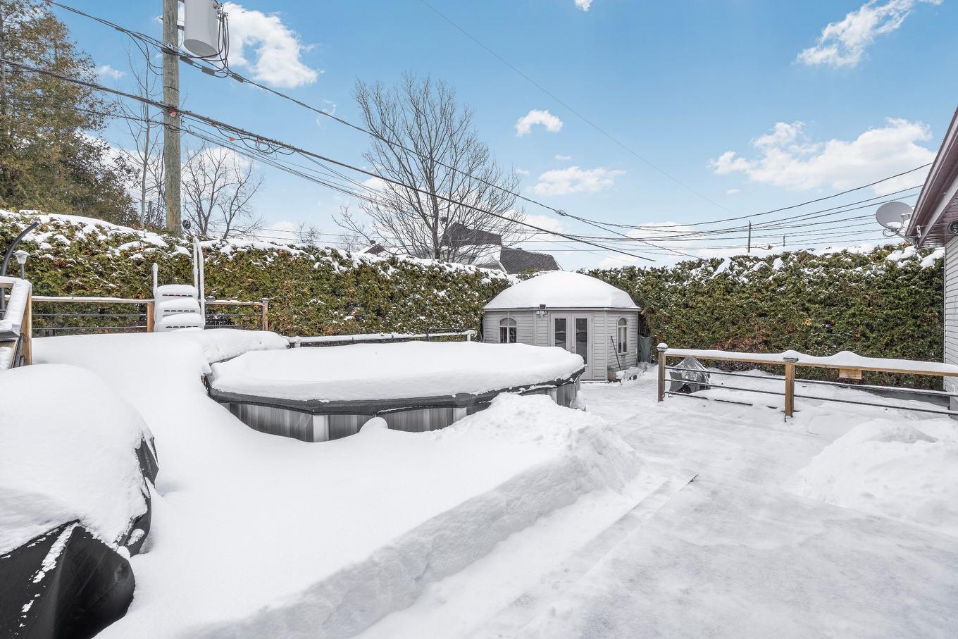 Cour - 8570 Rue Henri-Julien, Mirabel, QC - Outdoor