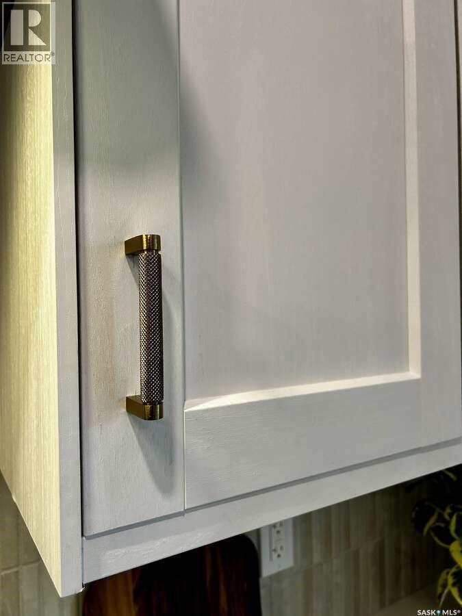 855 Princess Street, Regina, SK - Indoor