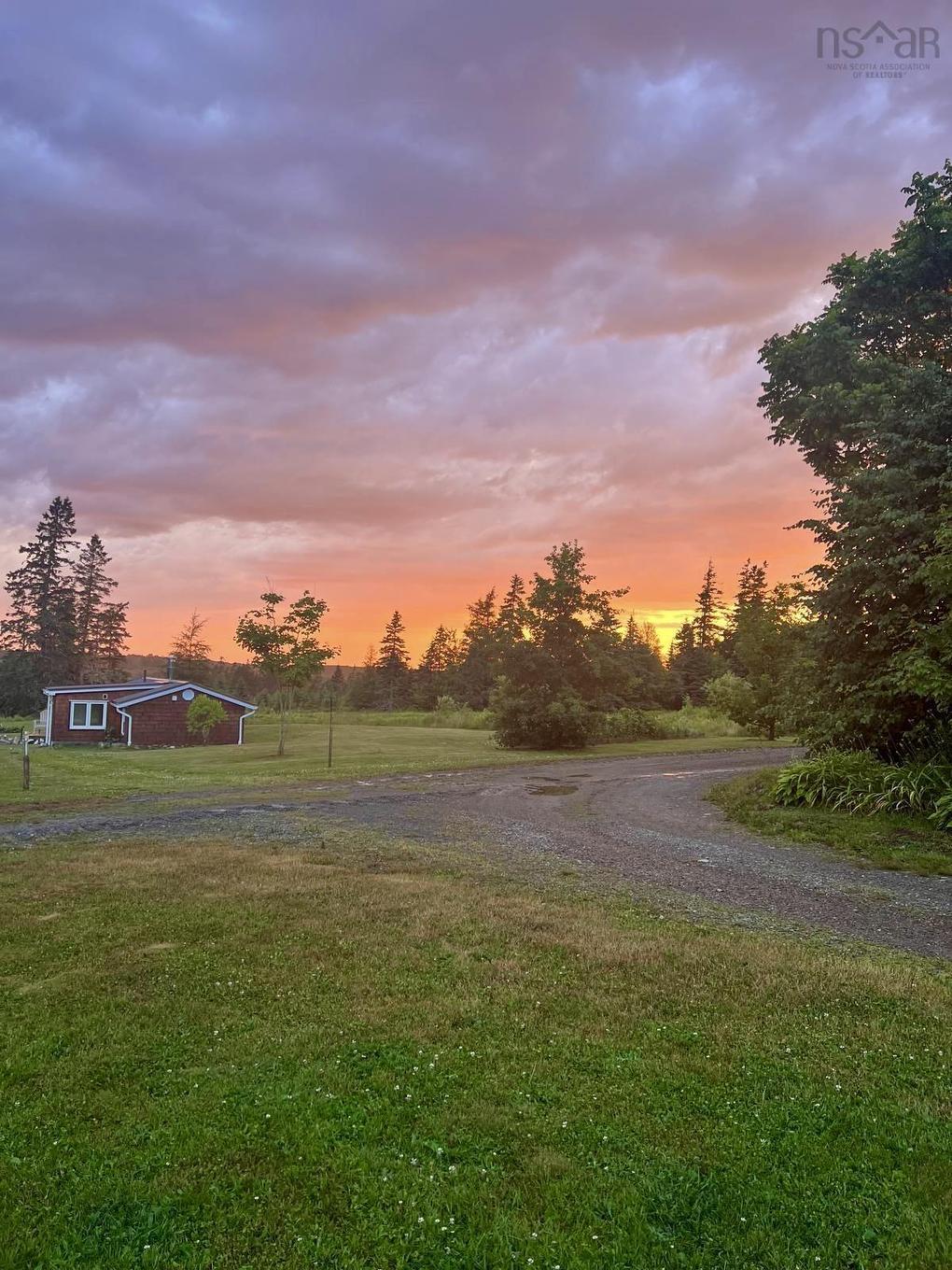 60 Baseline Road, Newton Mills, NS